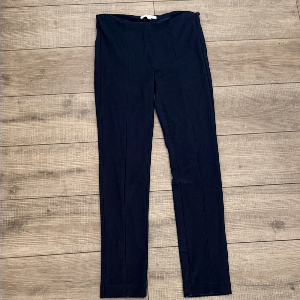 CAbi navy blue pants Leggings. Size 4 . Skinny